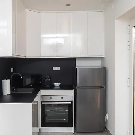 Apartment Mandaroza Vodice