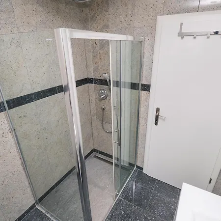 Mandaroza Apartment *