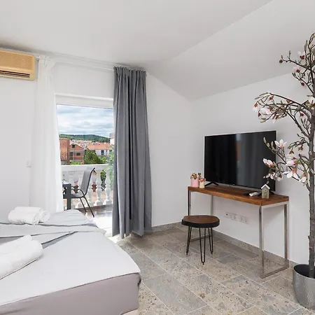 Mandaroza Apartment Vodice