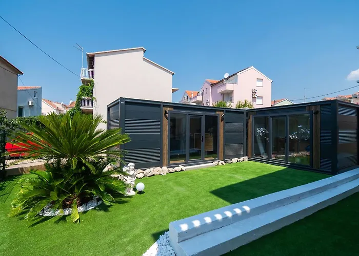 Apartment Mandaroza Vodice