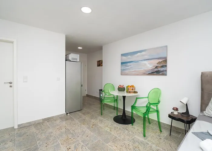 Mandaroza Apartment Vodice